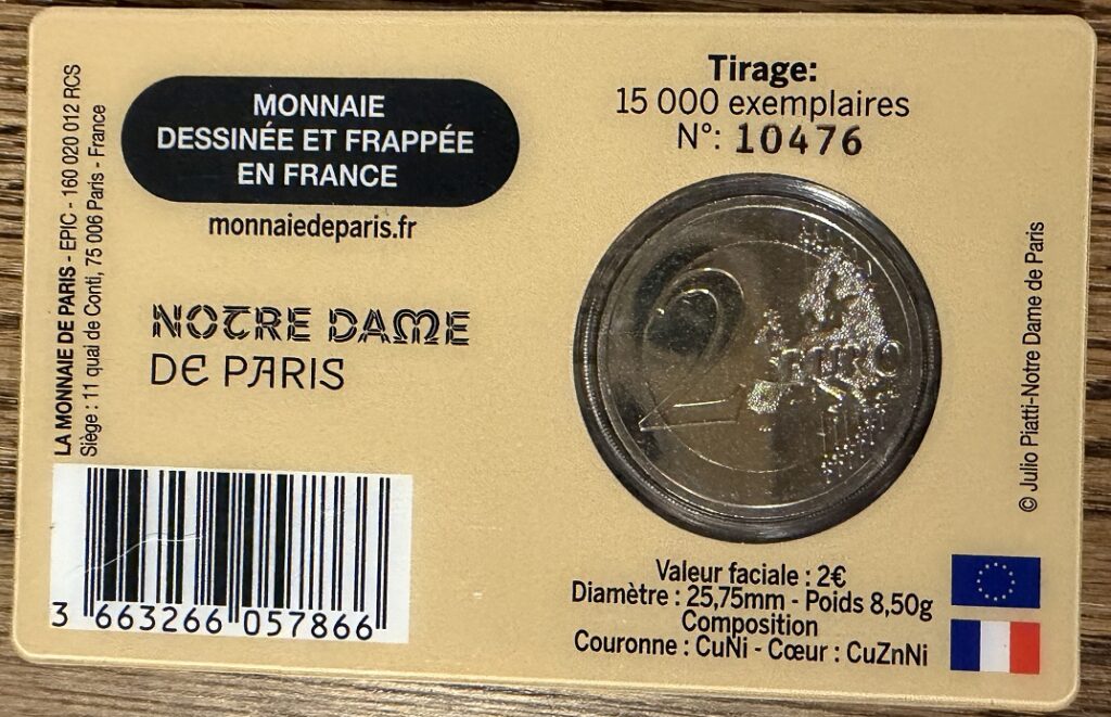 2025 - Notre-Dame de Paris bu arrière